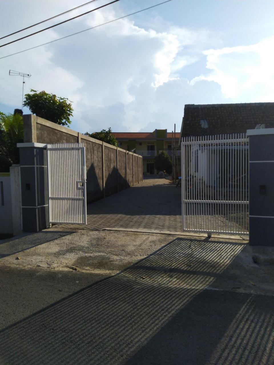 R3 Brawijaya Homestay Banyuwangi  Zewnętrze zdjęcie