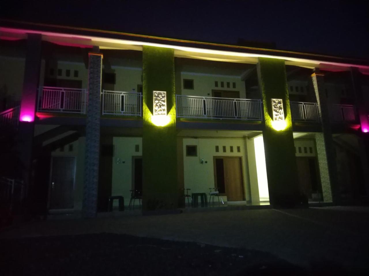 R3 Brawijaya Homestay Banyuwangi  Zewnętrze zdjęcie
