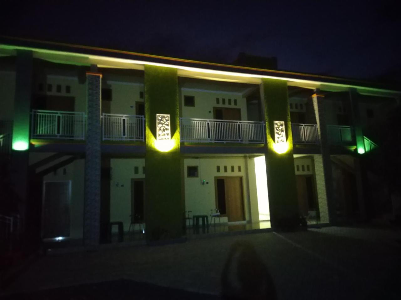 R3 Brawijaya Homestay Banyuwangi  Zewnętrze zdjęcie