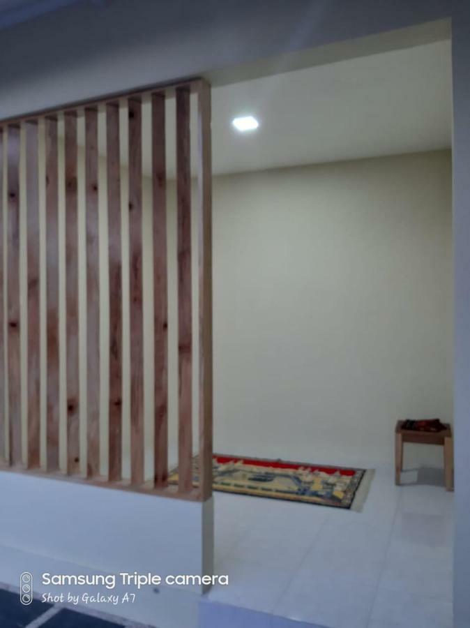 R3 Brawijaya Homestay Banyuwangi  Zewnętrze zdjęcie