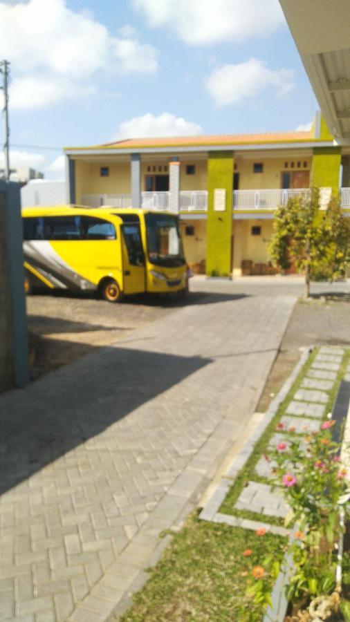 R3 Brawijaya Homestay Banyuwangi  Zewnętrze zdjęcie